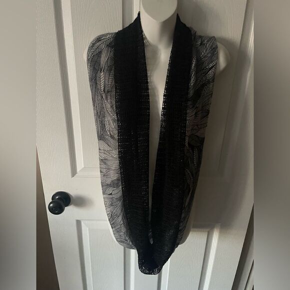 unbranded Accessories - Black / Gray / White Lightweight Detailed Infinity Scarf 14” X 64”